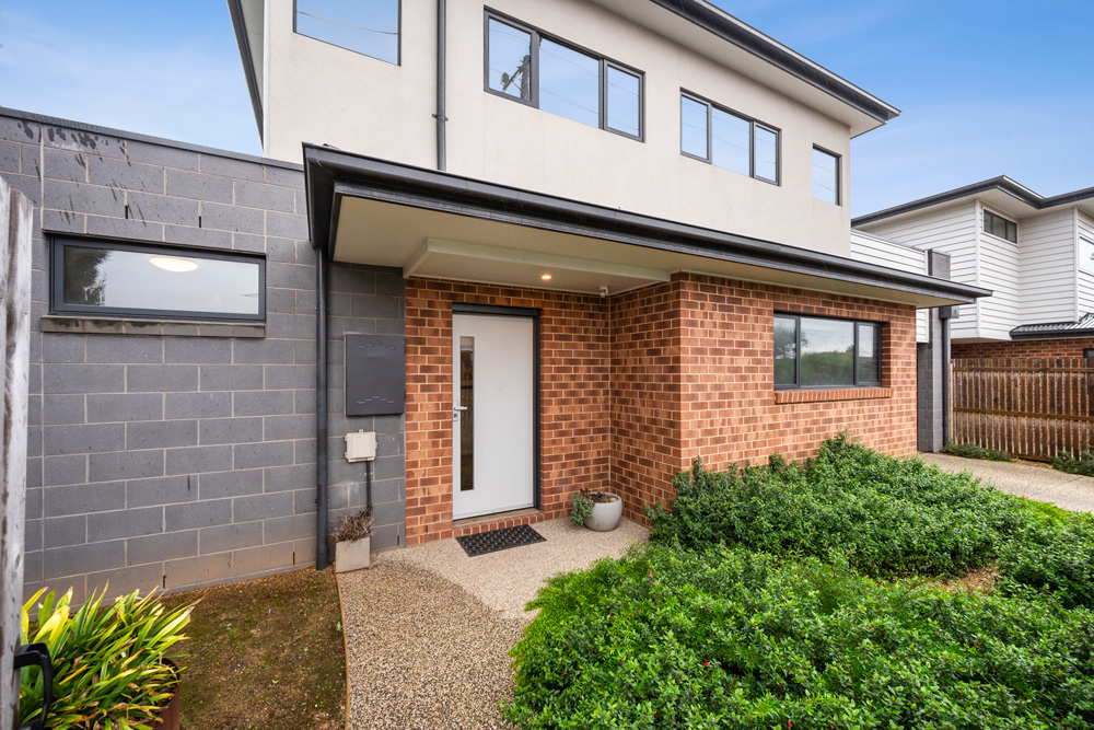 West Side Townhouse, Geelong West Haven Retreat Concierge