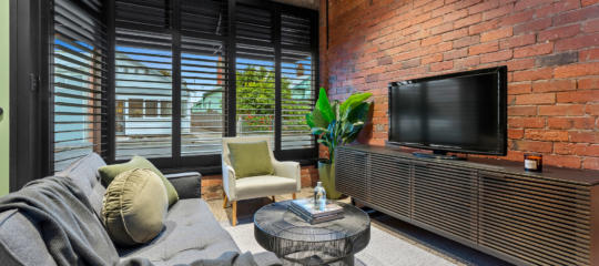 32 Elizabeth Street9