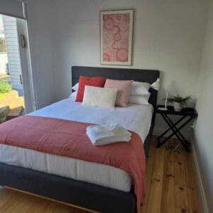 Bedroom 4 Queen Bed