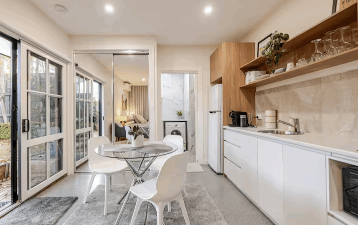 Diningkitchen