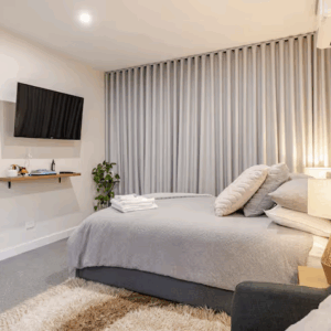 Tvbedroom